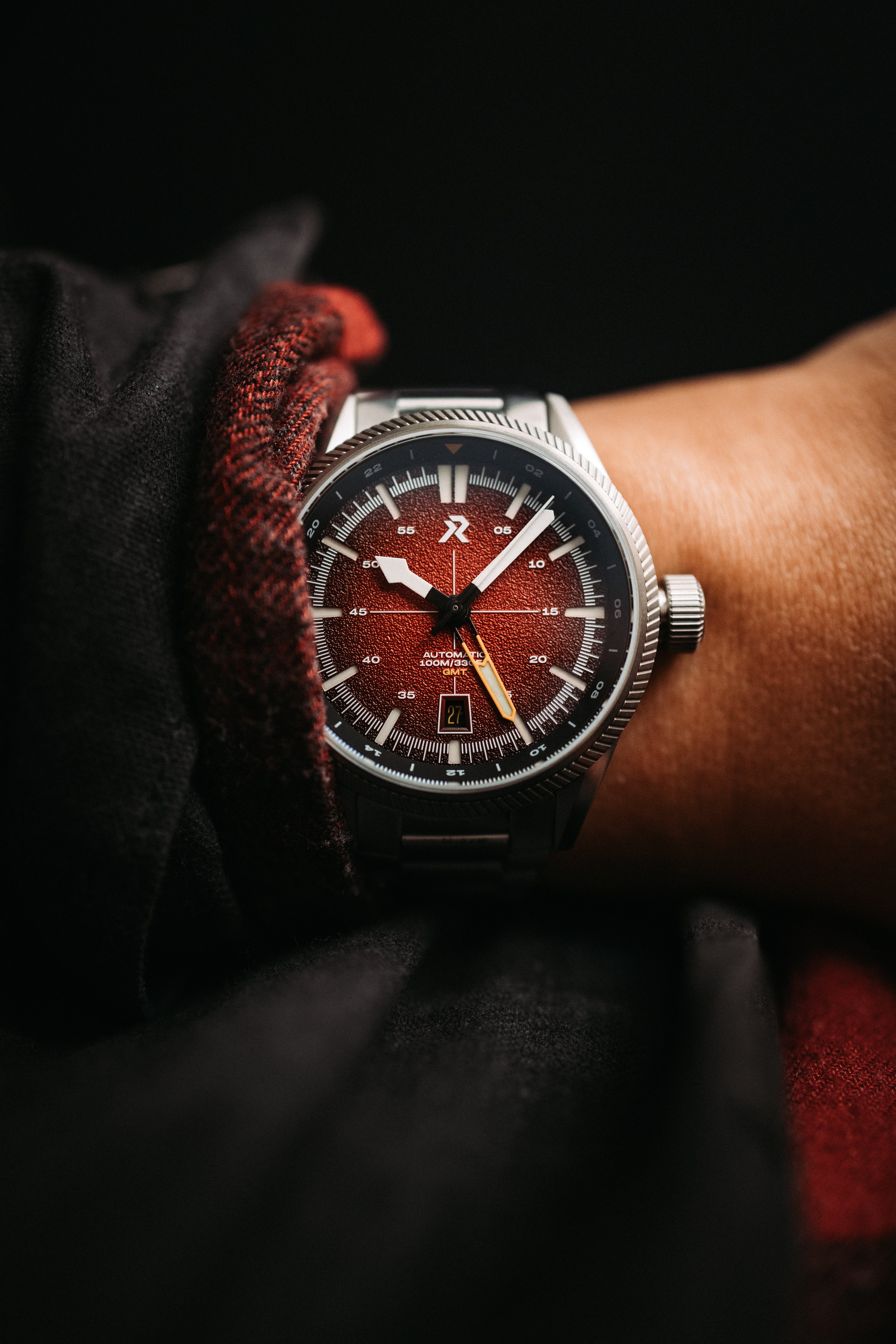 Fortitude GMT - Crimson Red – RZE Watches