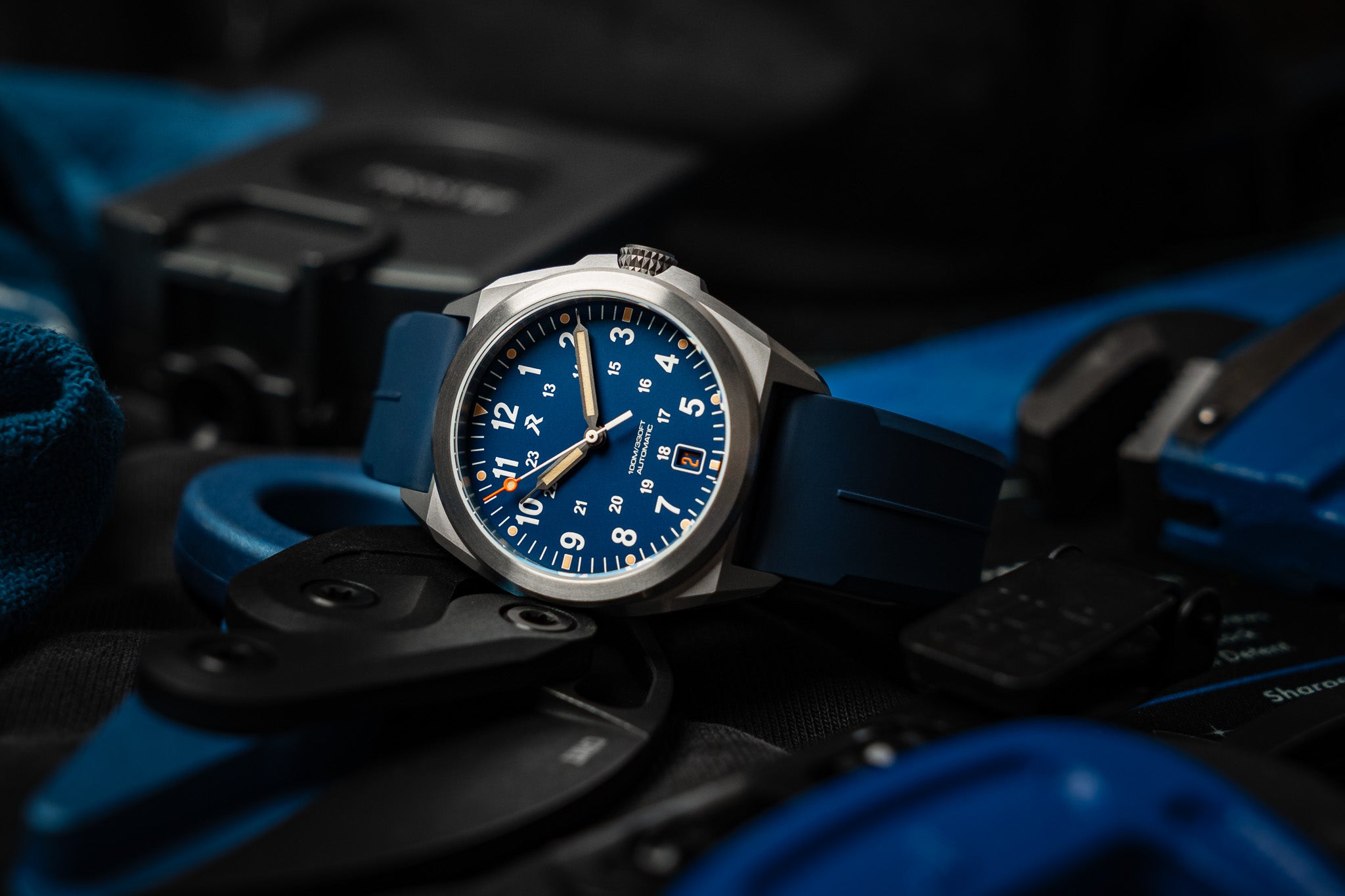 VALOUR 38 - Vervain Blue – RZE Watches