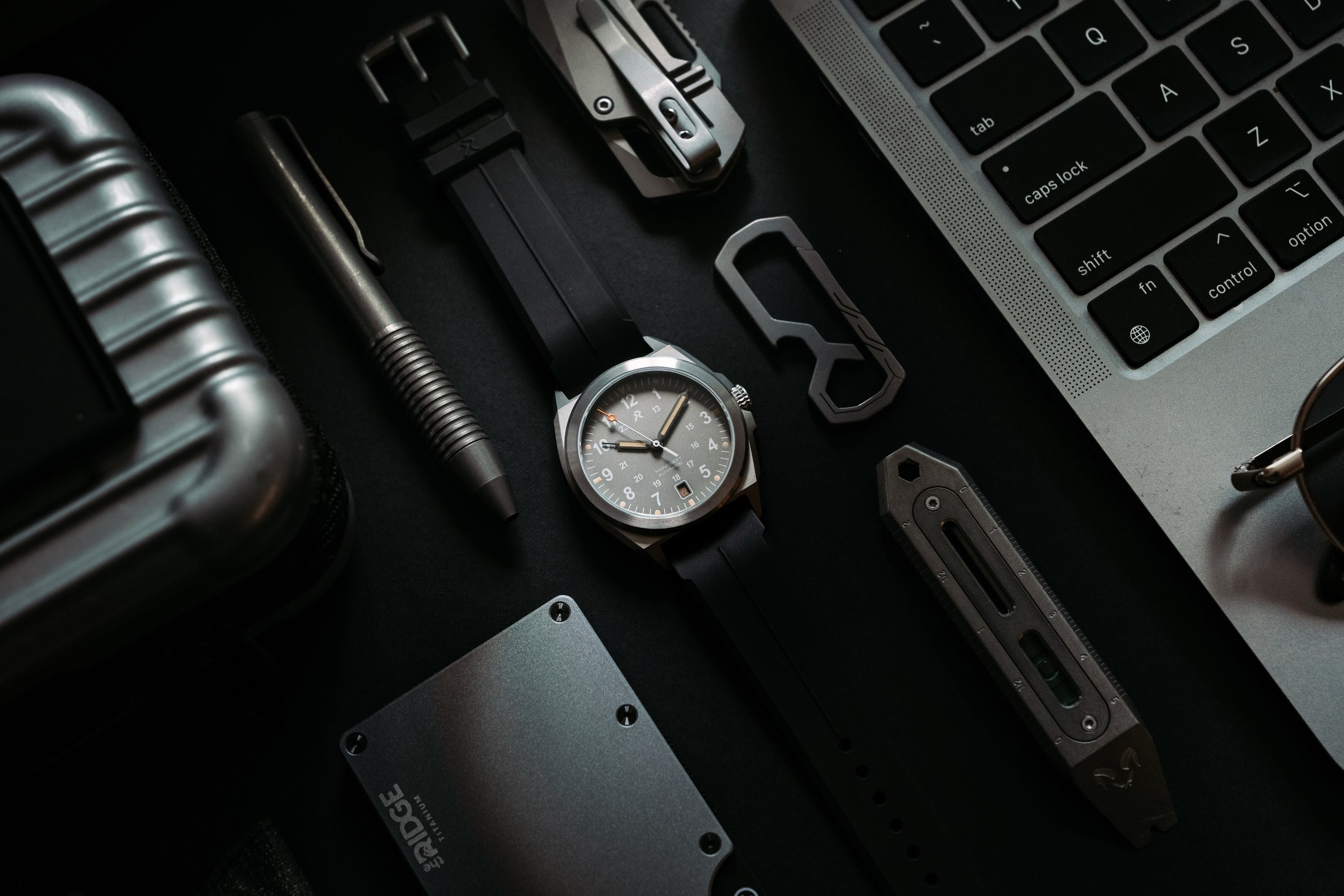 VALOUR 38 - Slate Grey – RZE Watches